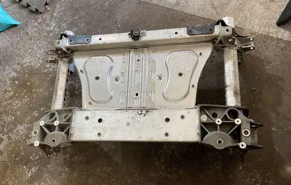 Audi e-tron Front subframe 9J1400048D 12823X0222