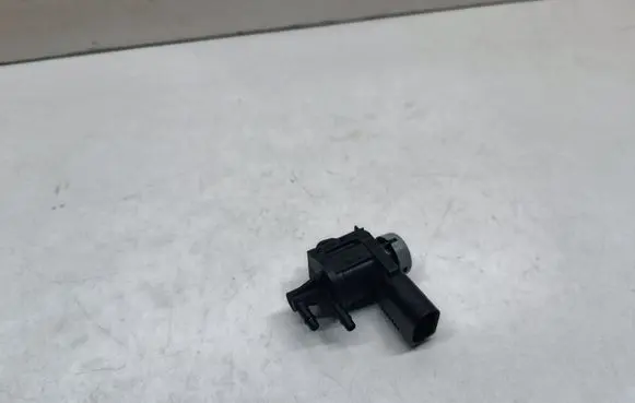 Porsche Cayenne (92A) Vacuum valve 1K0906283A