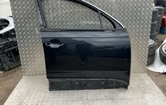 Audi Q7 4M Front door 