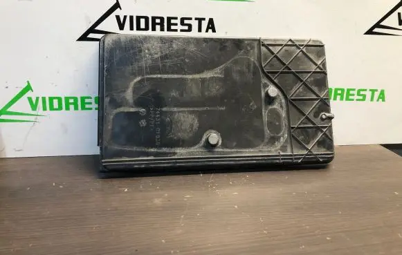 Toyota Avensis T270 Battery tray 744310F030