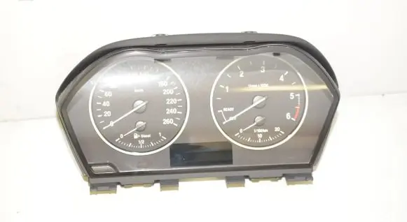 BMW 2 F46 Speedometer (instrument cluster) 9295445 8794220 62108794220