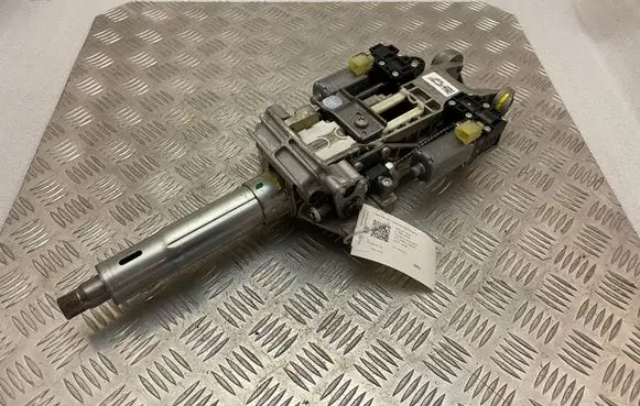 Mercedes-Benz C W205 Steering wheel axle A2054603916