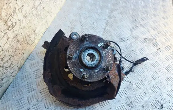 Toyota Auris E180 Front wheel hub F51R5 150131