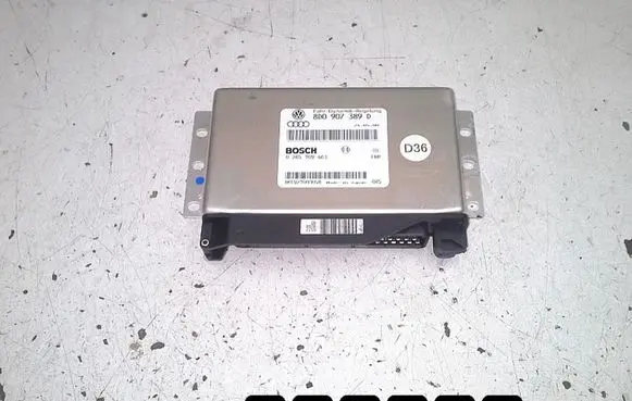 Volkswagen PASSAT B5 Engine control unit/module 8d0907389d