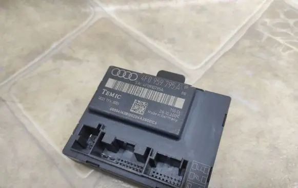 Audi A6 S6 C6 4F Door control unit/module 4F0959795A 4F0910795A