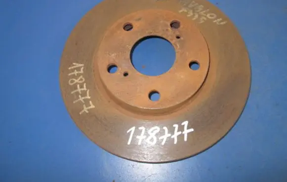 Toyota Avalon XX10 Front brake disc