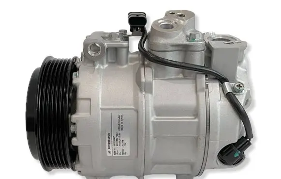 Mercedes-Benz ML W166 Air conditioning (A/C) compressor (pump) A0008307602