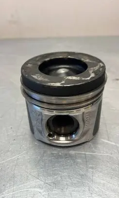 Renault Trafic III (X82) Piston 080340