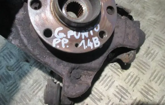 Fiat Grande Punto Front wheel hub