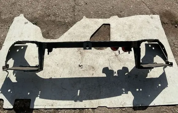 Land Rover Freelander 2 - LR2 Top upper radiator support slam panel