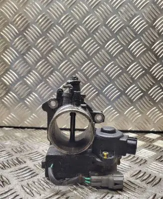 Toyota Avensis Verso Throttle valve 27020