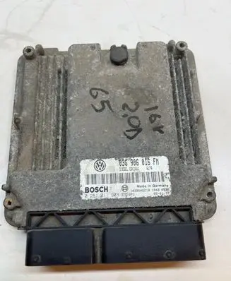 Volkswagen Golf V Engine control unit/module 03G906016FM