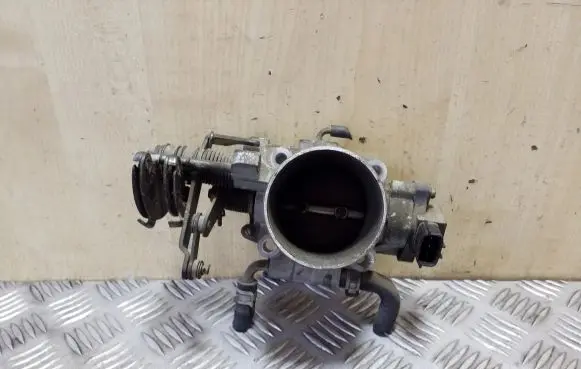 Subaru Legacy Throttle valve