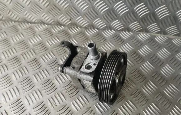 Volvo XC60 Power steering pump 8G913A696NA 31280320