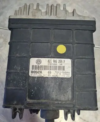 Volkswagen Transporter - Caravelle T4 Engine control unit/module 021906259P 0261204847