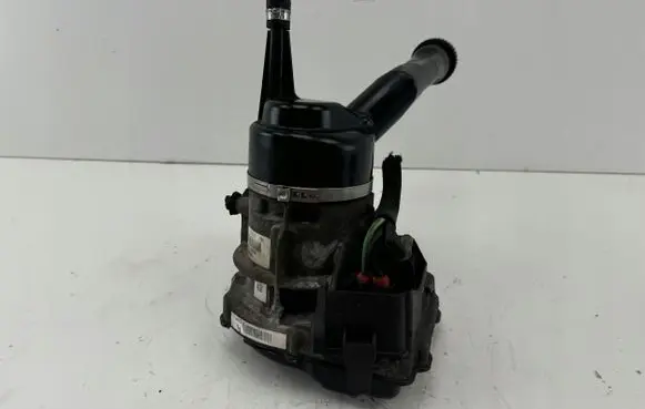 Peugeot 308 Power steering pump 9671691980