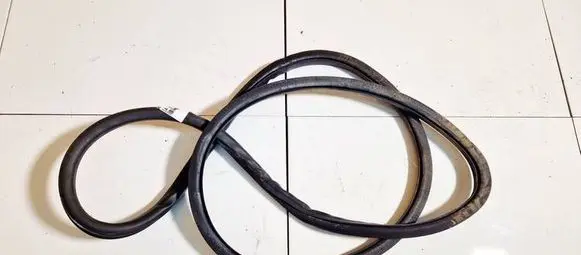 Volkswagen PASSAT B6 Rubber seal front coupe door 3c4867911b