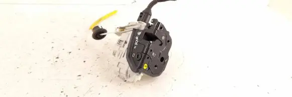 Audi A4 S4 B7 8E 8H Rear door lock 8E0839015AA