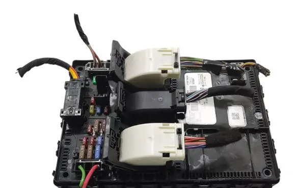 Ford Puma Comfort/convenience module LU5T-15604-EJAD