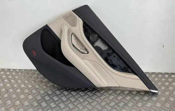 Mercedes-Benz CLS C257 Rear door card panel trim