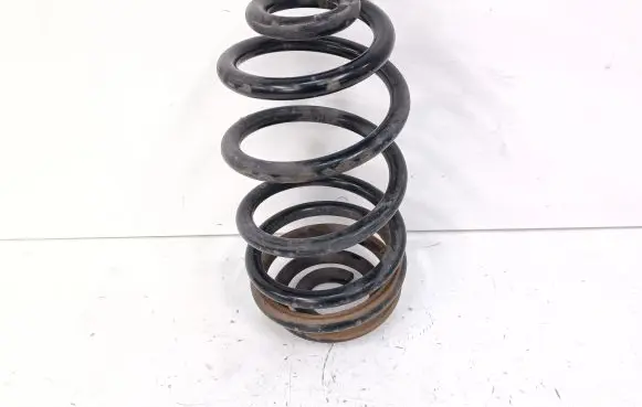 Opel Zafira C Rear coil spring