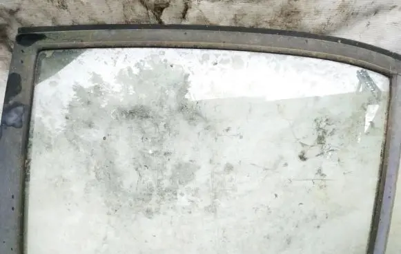 Mitsubishi Galant Rear door window glass