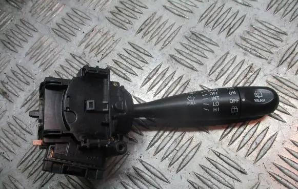 Toyota Yaris Wiper switch 173647