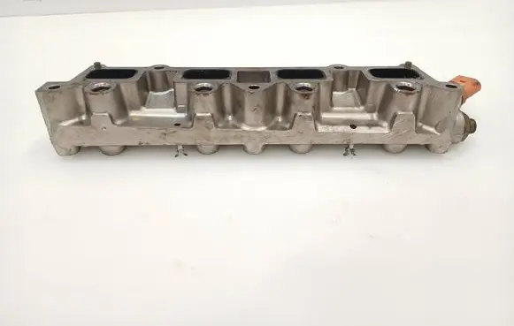 Volkswagen Golf VI Intake manifold GK284AHB