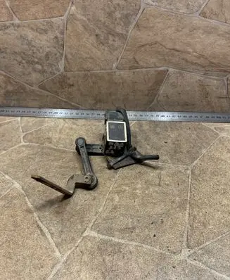 Headlight/headlamp level sensor