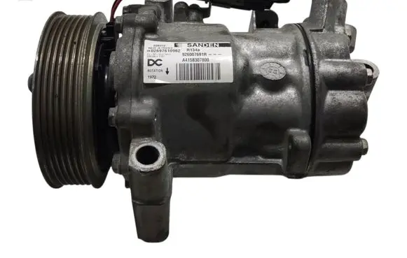Renault Kangoo I Air conditioning (A/C) compressor (pump) 926007691R