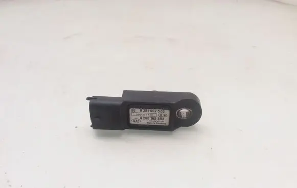 Renault Megane III Air pressure sensor 8200168253 0281002566