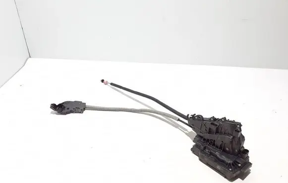 Mercedes-Benz E W214 Front door lock