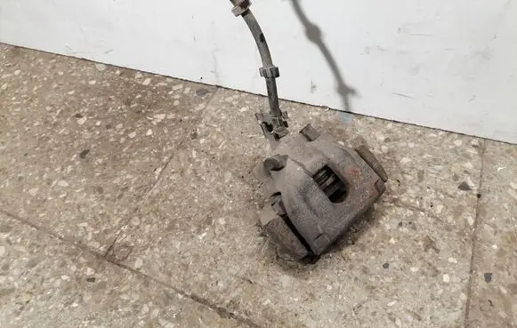 Volvo V70 Rear brake caliper 9434166