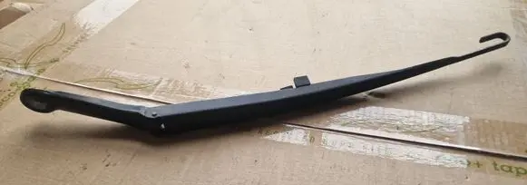 BMW 3 E46 Front wiper blade arm 7003931