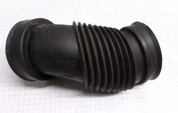 Opel Zafira B Air intake hose/pipe 55561295 00327763967