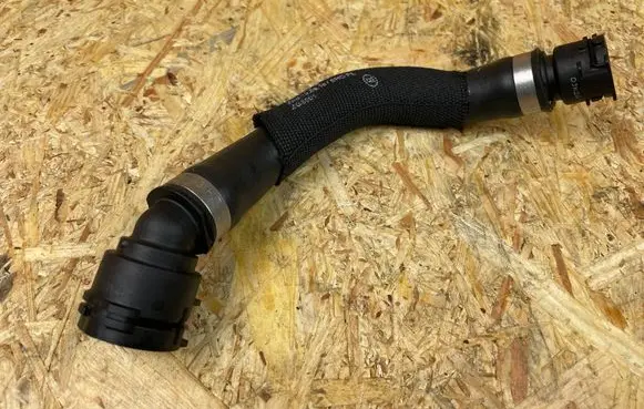 Mercedes-Benz A W177 Engine coolant pipe/hose A1775016102