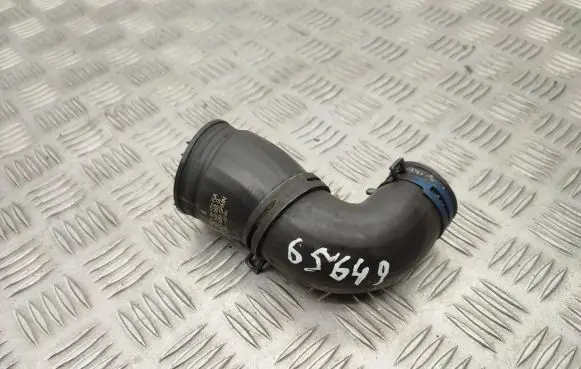 Nissan Qashqai Intercooler hose/pipe YM216F072GA 7M3145955G