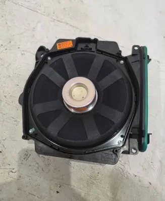 BMW M4 G82 G83 Subwoofer speaker 2622489 112101B 22H203