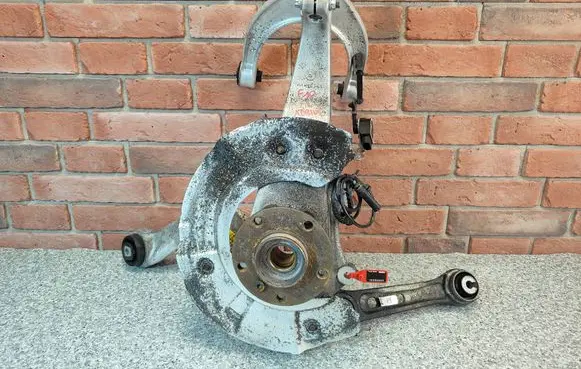 BMW 5 F10 F11 Front wheel hub 6777751