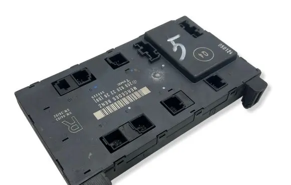 Mercedes-Benz CLK A209 C209 Door control unit/module 2098202226