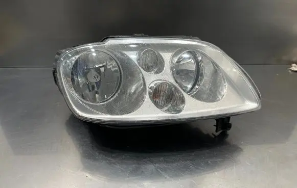 Volkswagen Touran I Headlight/headlamp 1T0941006R 0301205204