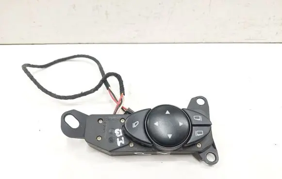 Mercedes-Benz E W211 Wing mirror switch 2118203610 03211001
