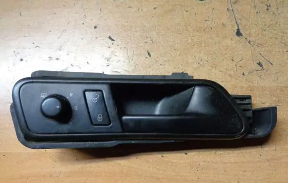 Volkswagen Caddy Front door interior handle 1T2837198A