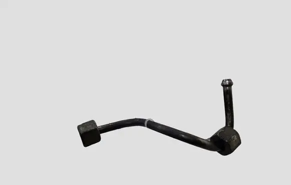 Opel Antara Fuel injector supply line/pipe