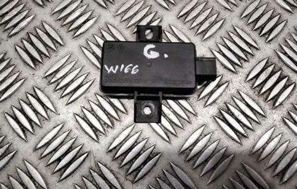 Mercedes-Benz ML W166 Tire pressure control unit A0009008402