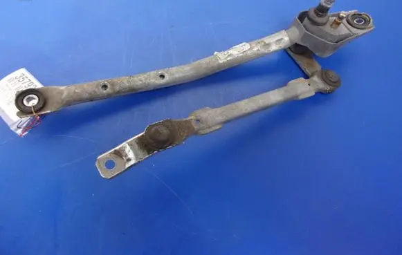 Peugeot 107 Front wiper linkage and motor 85010-0H011