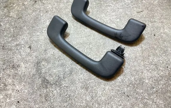 Ford Puma A set of handles for the ceiling 