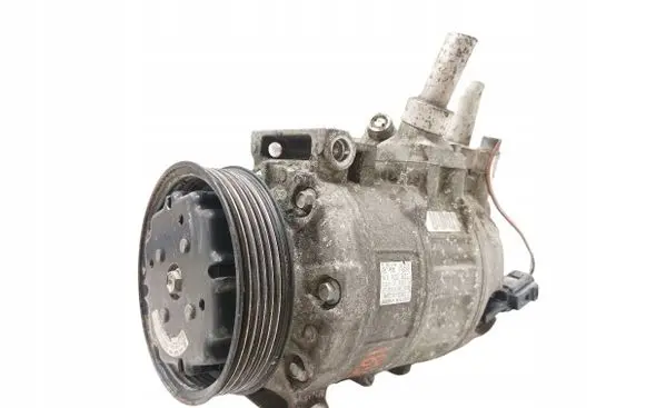 Volkswagen Touran I Air conditioning (A/C) compressor (pump) 1K0820803F