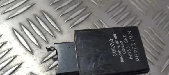 Mitsubishi Colt Other relay MR122496 G8D-225M