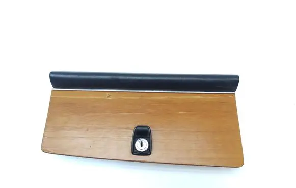 Jaguar XJ SERIE 2 Glove box lid/cover 